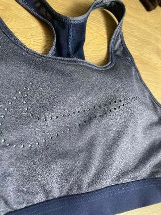 Top deportivo Nike azul