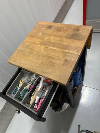 Mesa auxiliar cocina cajón y ruedas
