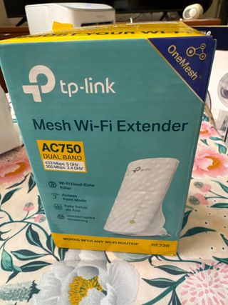 TP-Link AC750 Mesh Wi-Fi Extender RE220