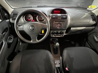 Suzuki Ignis Ignis 1.3 95cv. Muy cuidado. A toda prueba. 