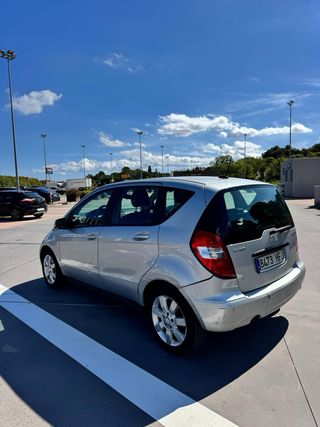 Mercedes-Benz Clase A180 2011