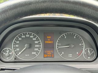 Mercedes-Benz Clase A180 2011