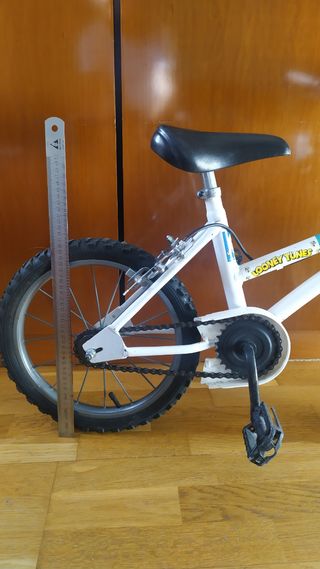 Bicicleta infantil Looney Tunes