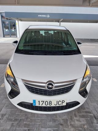 Opel Zafira Tourer 2015