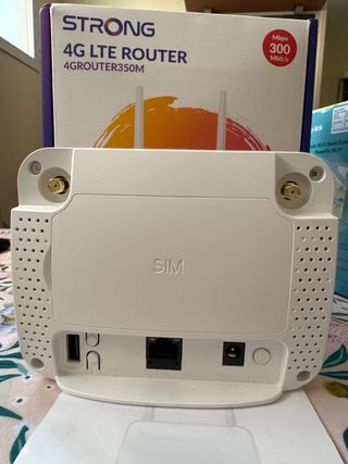 Router STRONG 4G LTE 300 Mbps