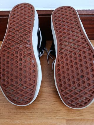 Zapatillas Vans SK8-Hi Negras y Blancas