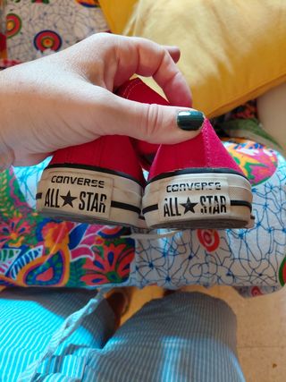 Converse rojas talla 37