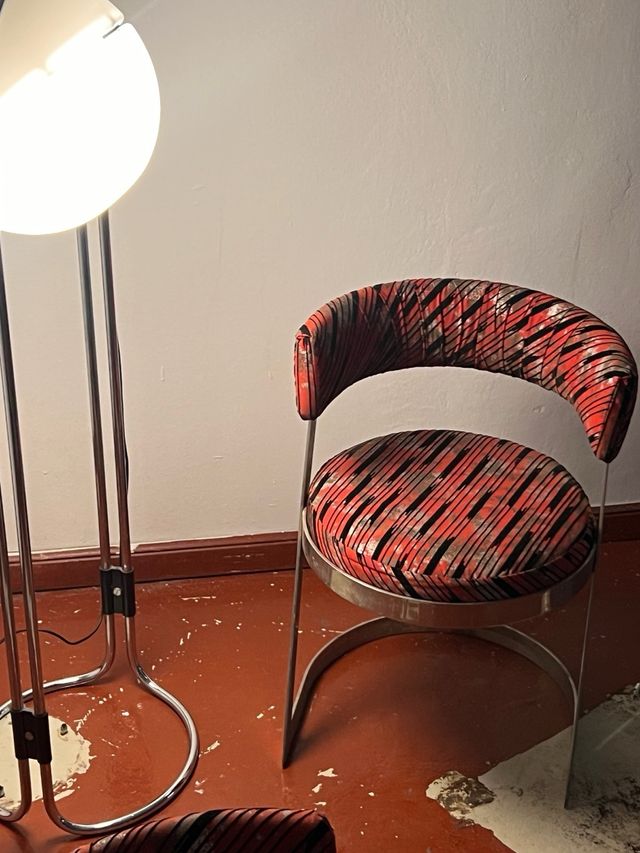 Sillas bajas cromadas años 70 cantilever