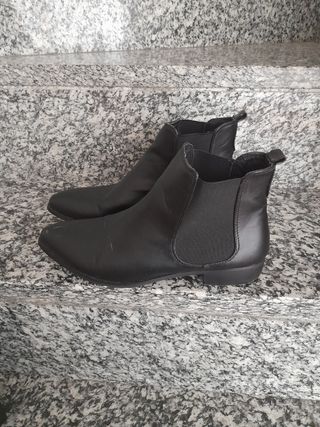 Stivaletti donna in pelle neri