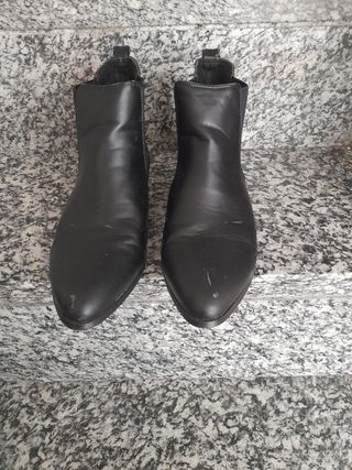 Stivaletti donna in pelle neri