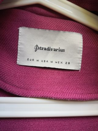 Abrigo sin forro Stradivarius rosa talla M