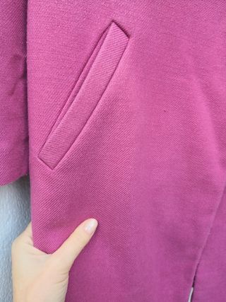 Abrigo sin forro Stradivarius rosa talla M