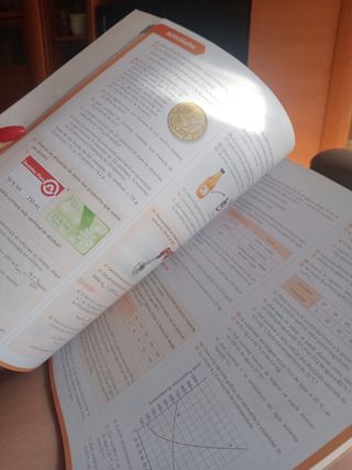 Física y química. 3 ESO. Savia (Spanish Edition)