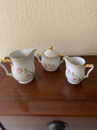 Juego porcelana blanco y oro flores