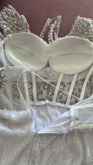 Vestido de Novia Blanco y Plateado boda 