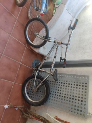 Bicicleta Trial Monty - Falta Pedal