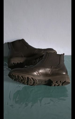 Stivaletti pelle nera donna