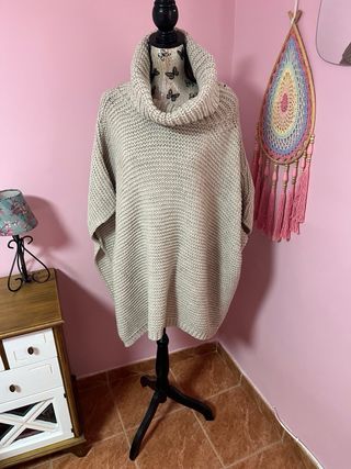 Poncho Oversize Mujer Beige