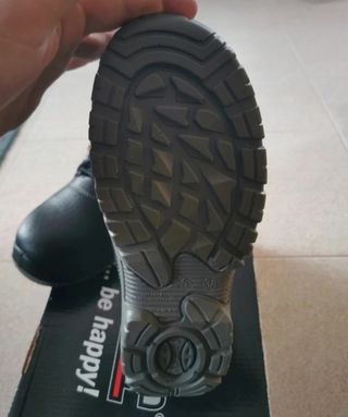 Scarpe U Power n. 38
Nuove con scatola 
