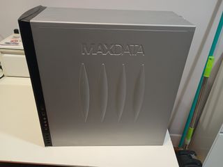 Maxdata Torre Favorit PC Retro Gris