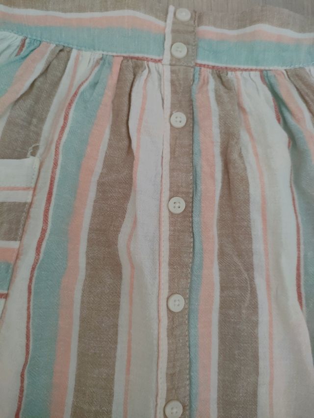 Falda de rayas con bolsillos