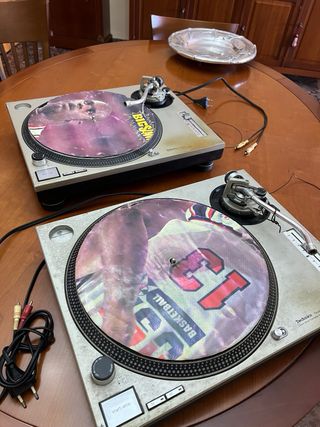 Tocadiscos Technics SL-1200MK2 Quartz