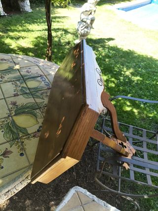 Consola de madera rústica