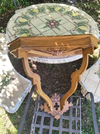 Consola de madera rústica