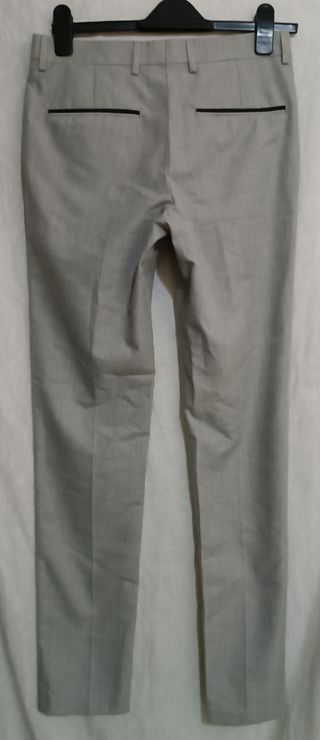 Pantalón Zara Gris Talla S.con etiqueta.