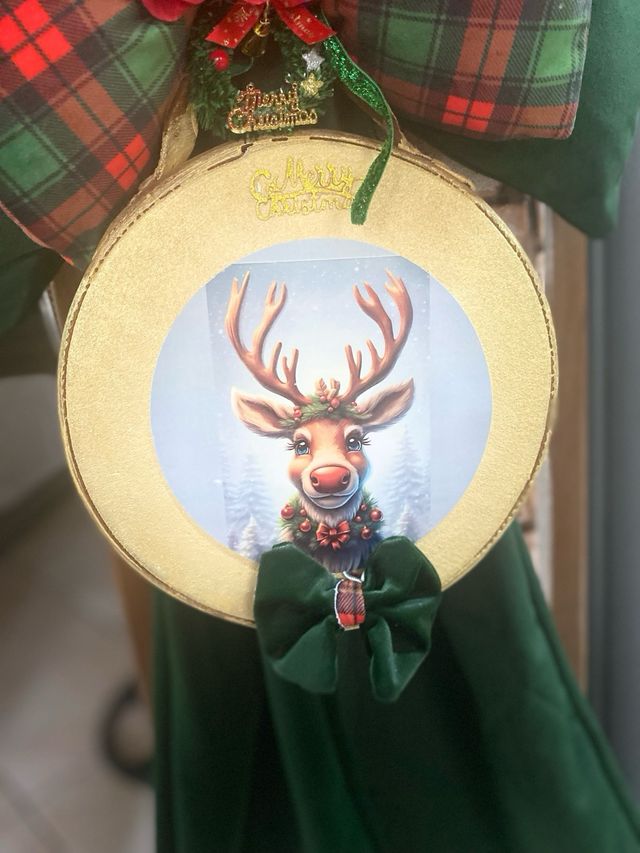 Fiocco decorativo con tamburo e renna