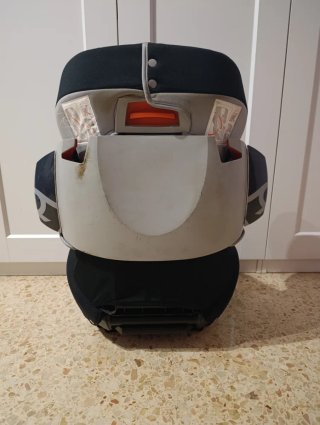 Alzador con respaldo de coche Cybex