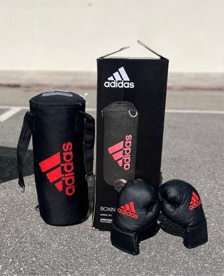 Kit Boxeo Adidas para niños.