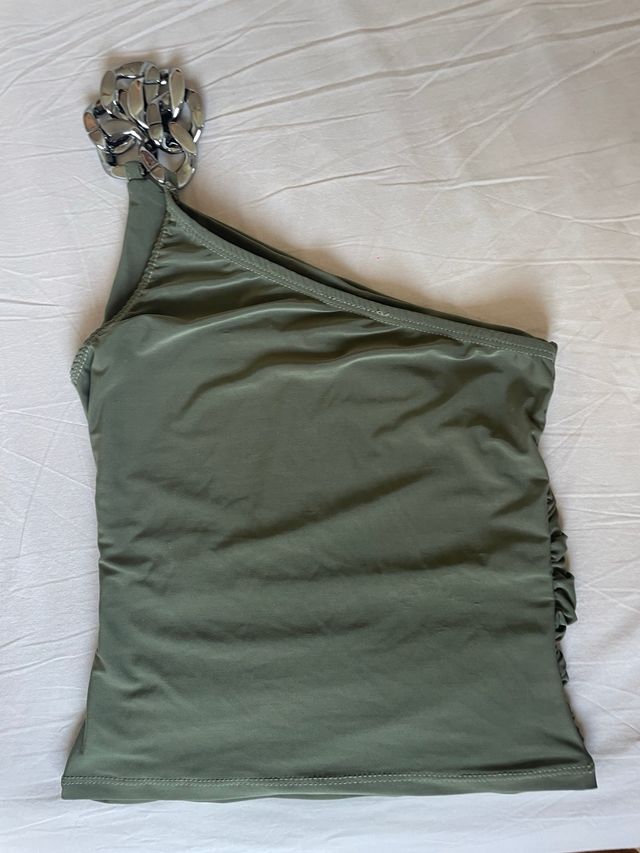 Top Asimétrico Verde ASOS