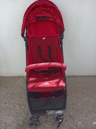 Carrito de bebé Joie rojo