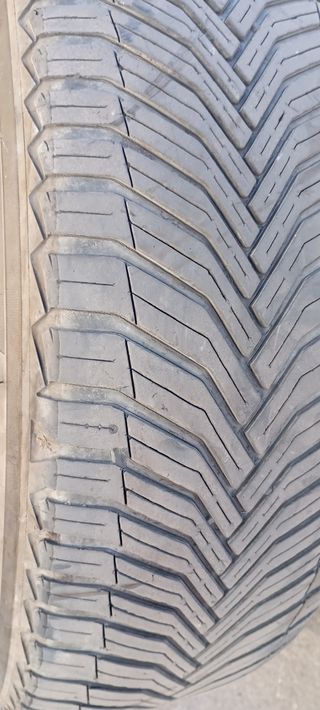 Michelin 225/60 R17 99V Neumático