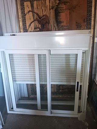 Ventanas de aluminio con persiana.medidas 1 37:137