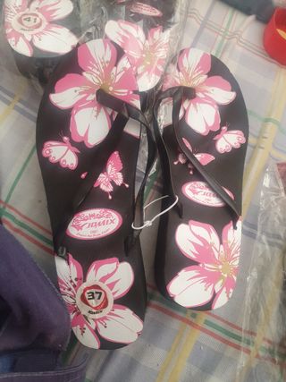Chanclas Jomix Talla 37 Flores y Mariposas