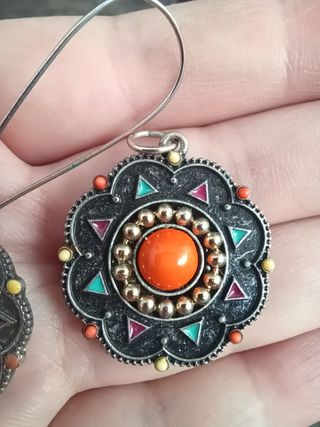 Pendientes y colgante