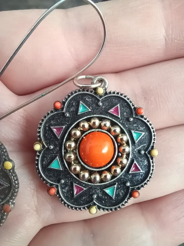 Pendientes y colgante