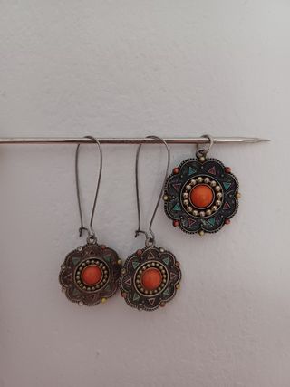 Pendientes y colgante