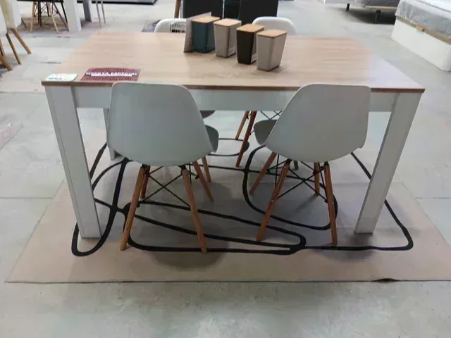 Mesa Comedor + 4 Sillas