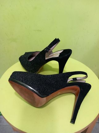 ""Zapatos de tacón LODI negros talla 37