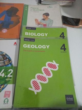 Libros 4 eso 10 euros cada uno