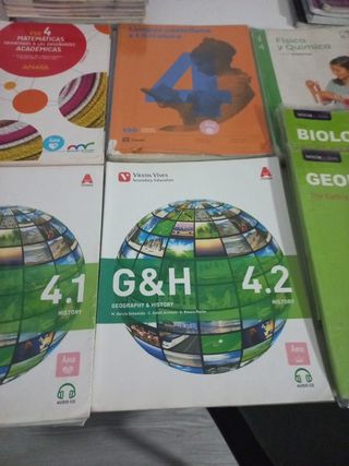 Libros 4 eso 10 euros cada uno