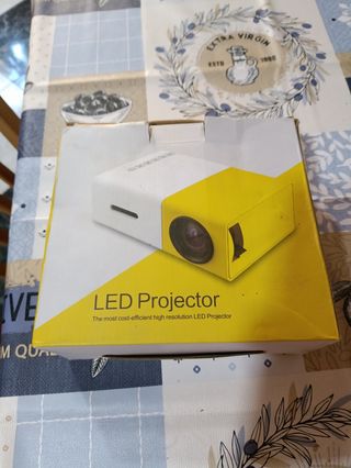Proyector LED Blanco y Amarillo para móvil
