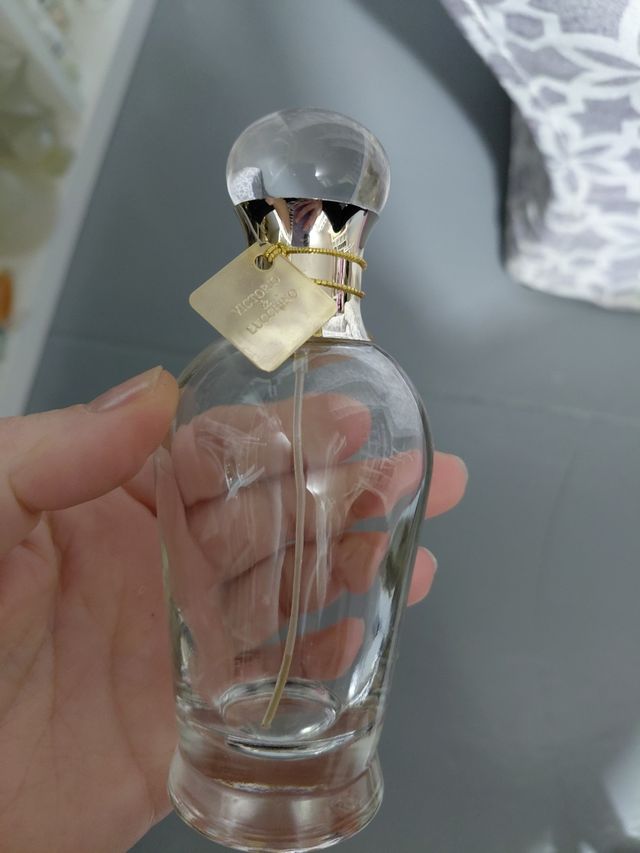 Bottiglie vuote a prezzi diversi a partire dalla 4a unità