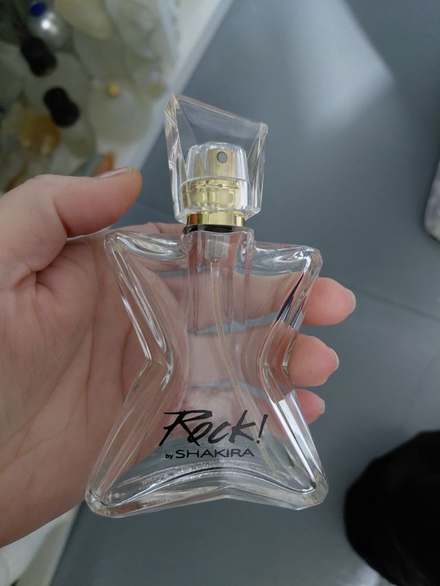 Bottiglie vuote a prezzi diversi a partire dalla 4a unità