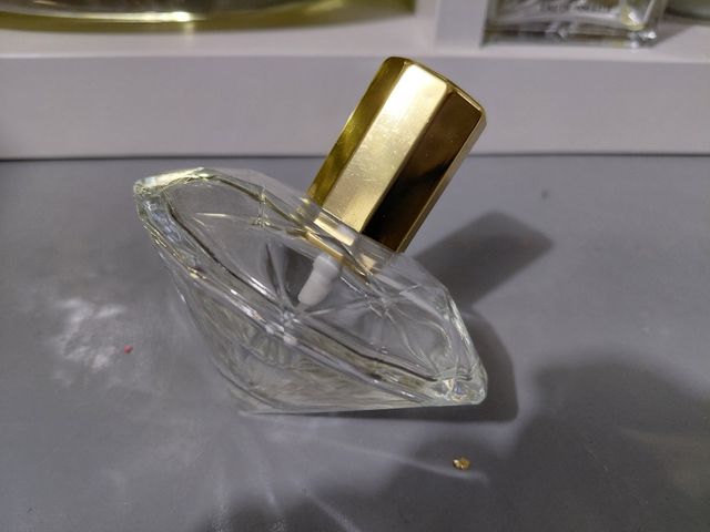 Bottiglie vuote a prezzi diversi a partire dalla 4a unità