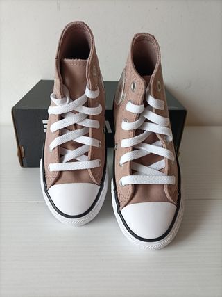Converse Chuck Taylor ricamate