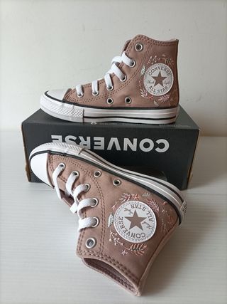 Converse Chuck Taylor ricamate